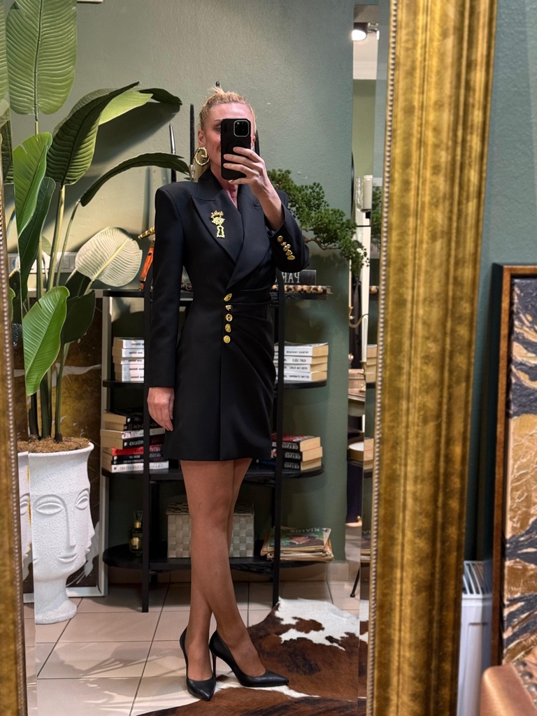 Black Monarch Elbise