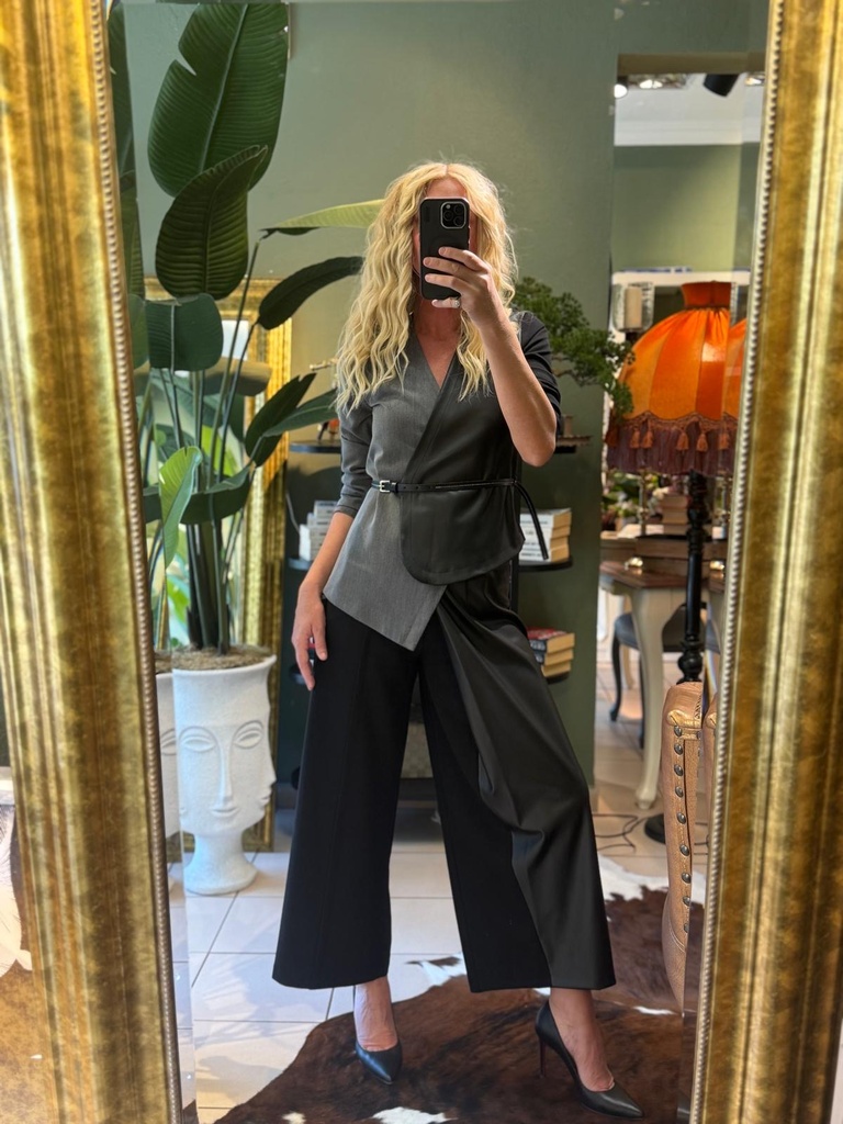 Deri detaylı takım