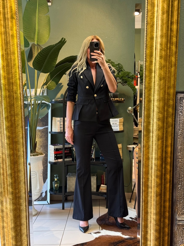 Monarch Black Suit