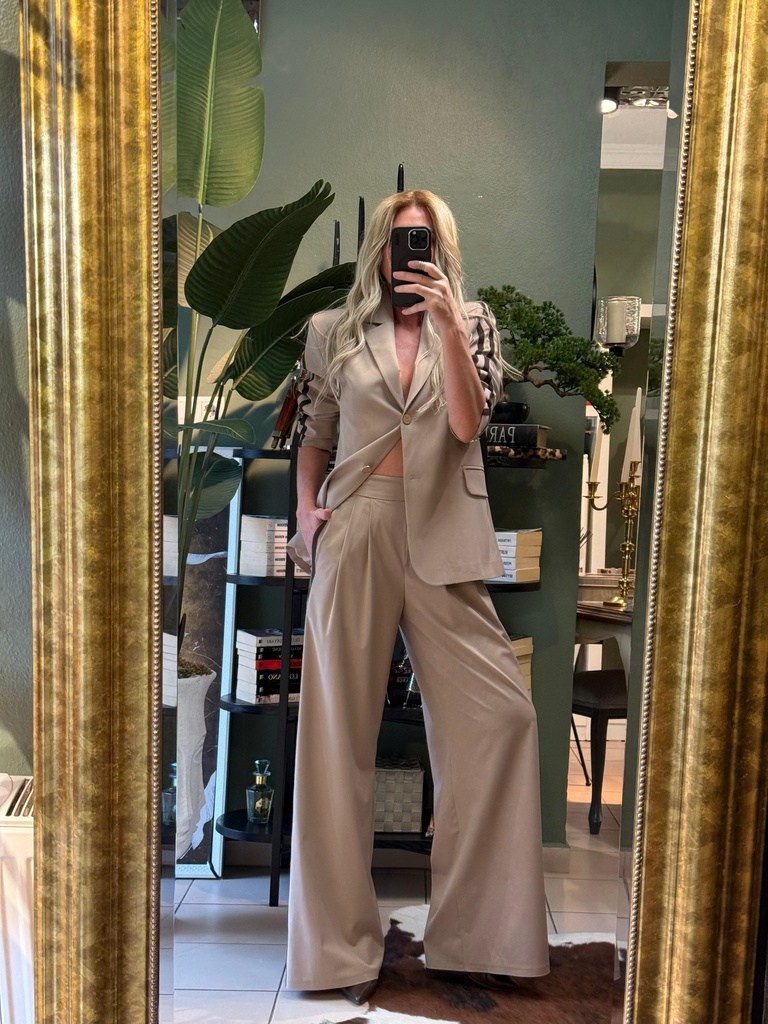 Taupe Set