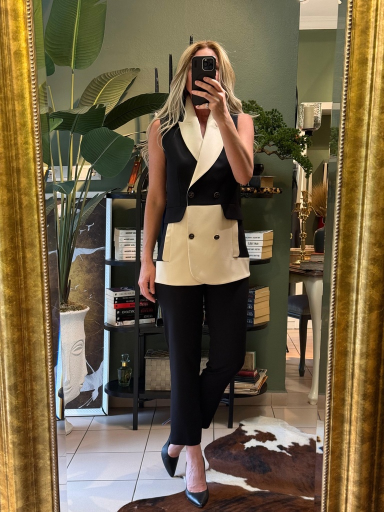 Contrast Set