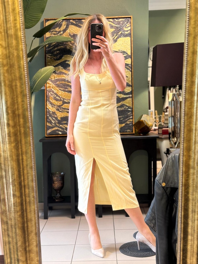 Sarı Kolye Detaylı Elbise