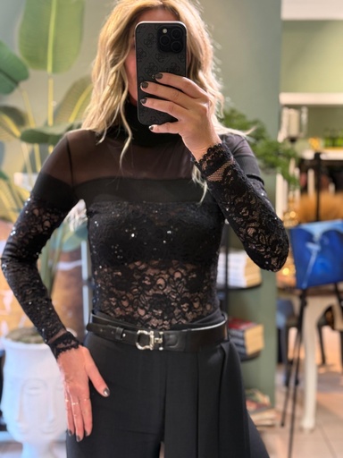 Midnight Lace Bluz
