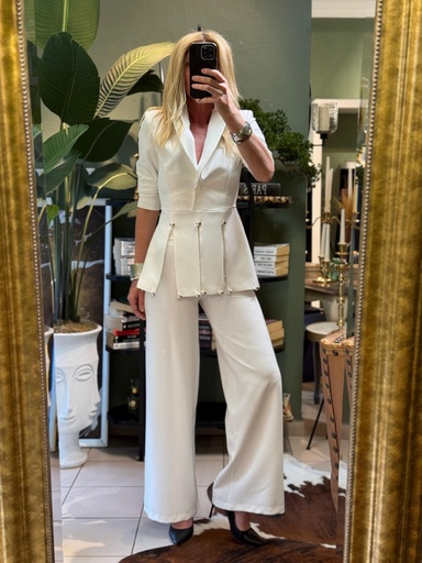 Ivory Command Suit Takım