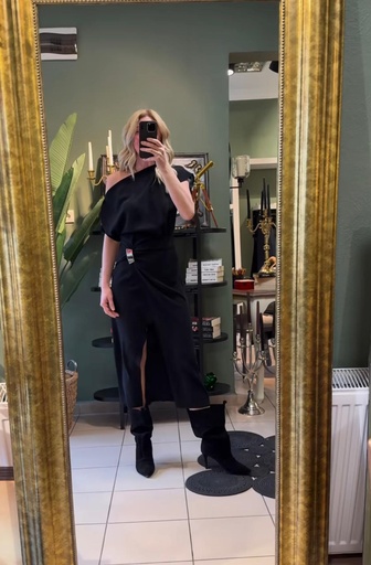 Siyah Renk Elbise - 01